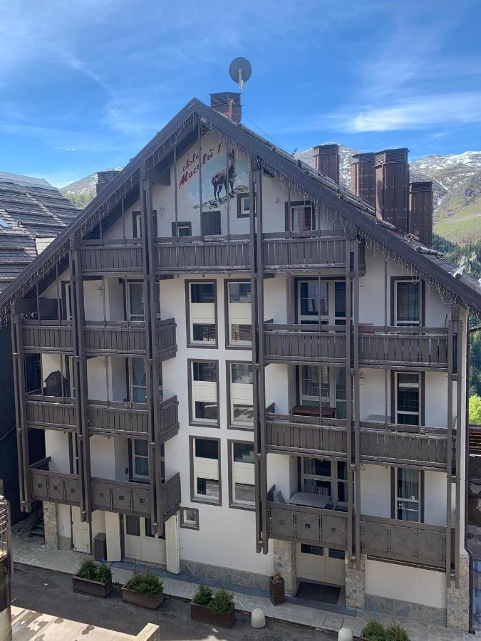 Casa Monique - Borgo Le Stalle Lunghe プラート・ネヴォソ エクステリア 写真